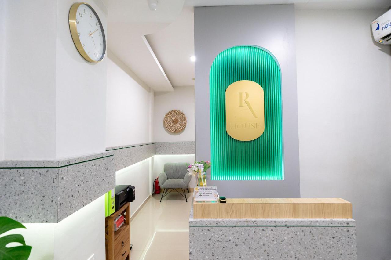 Urbanview Hotel R House Batam By Reddoorz Bagian luar foto