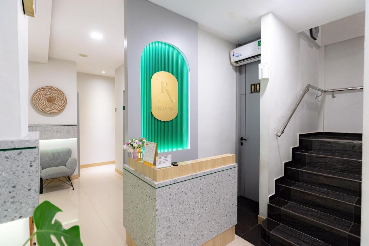 Urbanview Hotel R House Batam By Reddoorz Bagian luar foto