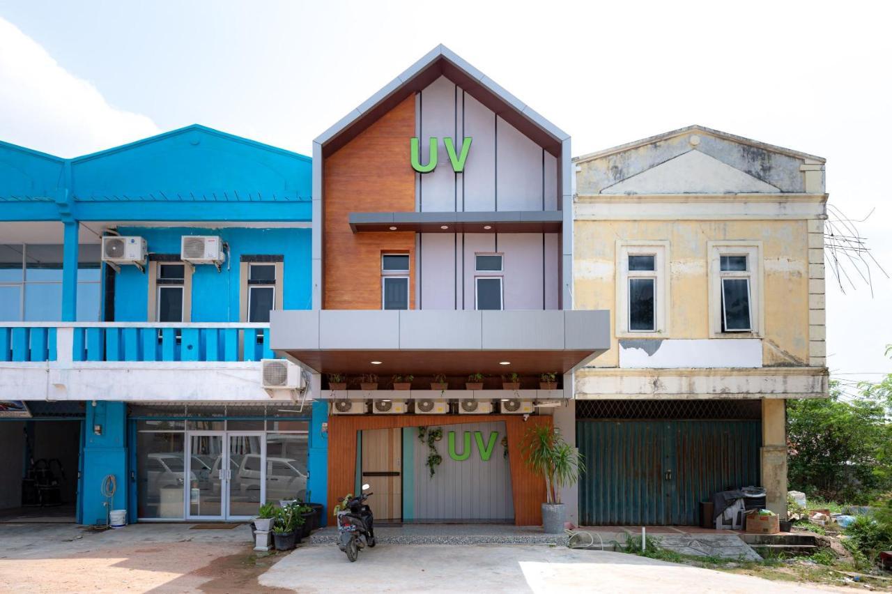 Urbanview Hotel R House Batam By Reddoorz Bagian luar foto