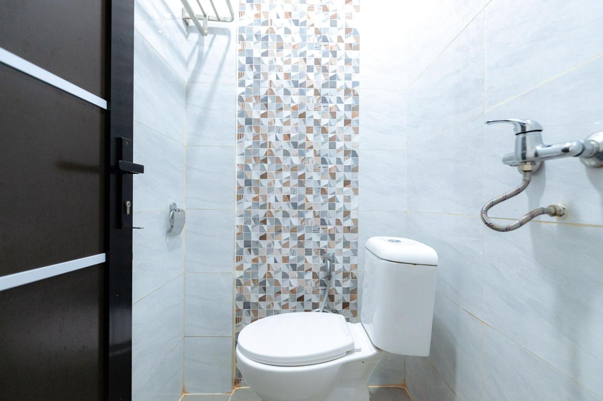 Urbanview Hotel R House Batam By Reddoorz Ruang foto